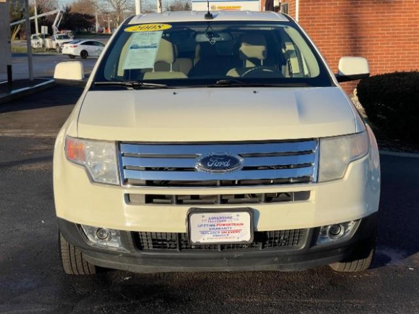 2008 White Sand Tri Coat Metallic Ford Edge SEL FWD (2FMDK38C98B) with an 3.5L V6 DOHC 24V engine, 6-Speed Automatic transmission, located at 1230 East Main St, Xenia, OH, 45385, (937) 908-9800, 39.687321, -83.910294 - Photo#5