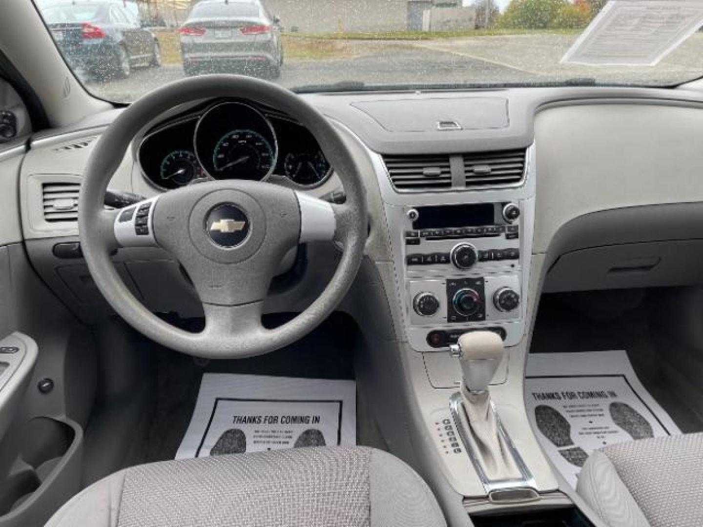 2009 Summit White Chevrolet Malibu LS (1G1ZG57B69F) with an 2.4L L4 DOHC 16V engine, 4-Speed Automatic transmission, located at 1230 East Main St, Xenia, OH, 45385, (937) 908-9800, 39.687321, -83.910294 - Photo#8