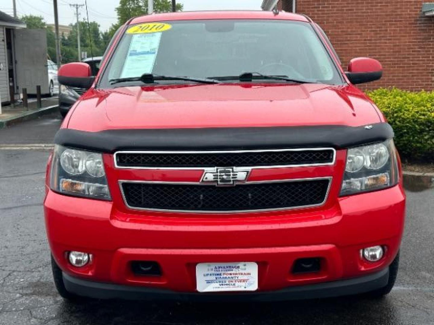 2010 Victory Red Chevrolet Avalanche LT 4WD (3GNVKFE09AG) with an 5.3L V8 OHV 16V FFV engine, 4-Speed Automatic transmission, located at 4508 South Dixie Dr, Moraine, OH, 45439, (937) 908-9800, 39.690136, -84.216438 - Photo#1