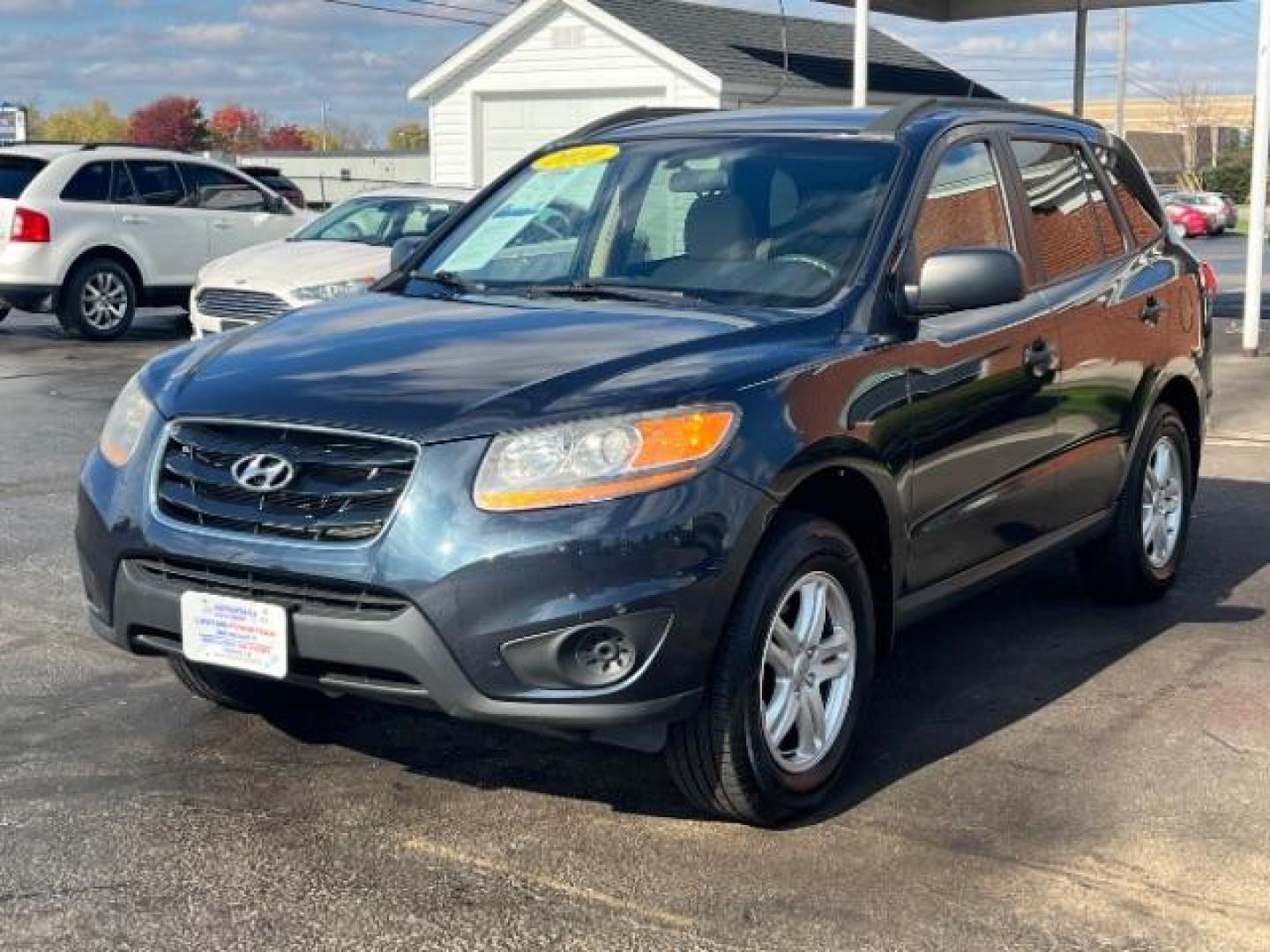 2010 Gray Hyundai Santa Fe GLS (5NMSGDAB1AH) , 6V transmission, located at 401 Woodman Dr, Riverside, OH, 45431, (937) 908-9800, 39.763779, -84.122063 - Photo#2