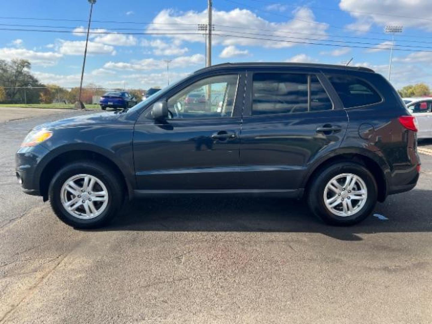 2010 Gray Hyundai Santa Fe GLS (5NMSGDAB1AH) , 6V transmission, located at 401 Woodman Dr, Riverside, OH, 45431, (937) 908-9800, 39.763779, -84.122063 - Photo#3