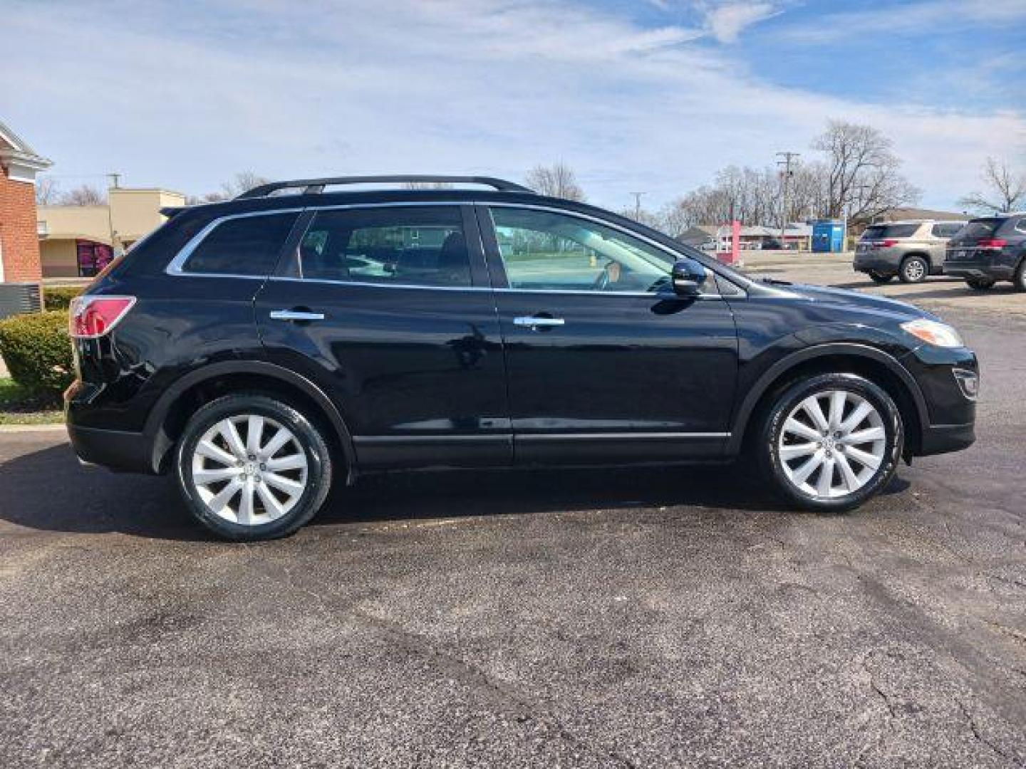 2010 Black Mazda CX-9 AWD (JM3TB3MV1A0) , located at 1951 S Dayton Lakeview Rd., New Carlisle, OH, 45344, (937) 908-9800, 39.890999, -84.050255 - Photo#4