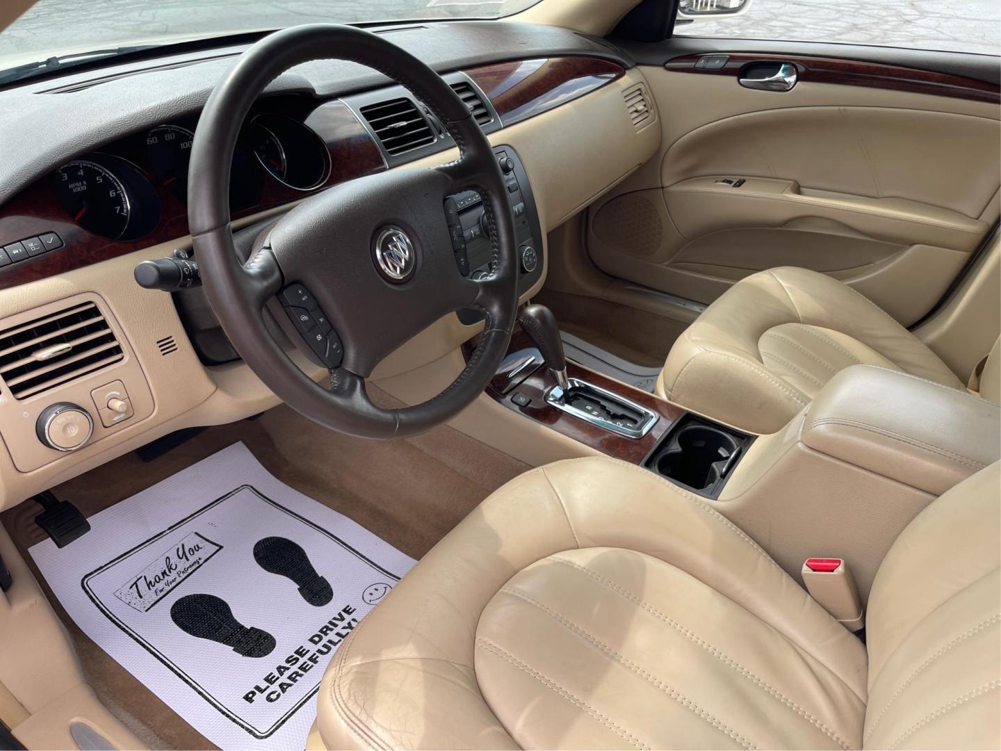 2011 White Diamond Buick Lucerne CXL (1G4HC5EM1BU) with an 3.9L V6 OHV 12V engine, 4-Speed Automatic transmission, located at 880 E. National Road, Vandalia, OH, 45377, (937) 908-9800, 39.892189, -84.181015 - Photo#8