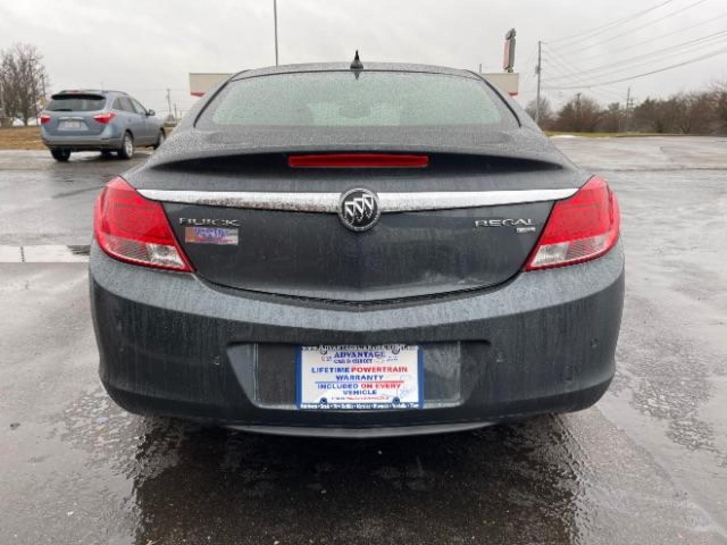 2011 Granite Grey Metallic Buick Regal CXL - 6XL (2G4GU5GC6B9) with an 2.4L L4 DOHC 16V engine, 6-Speed Automatic transmission, located at 880 E. National Road, Vandalia, OH, 45377, (937) 908-9800, 39.892189, -84.181015 - Photo#3