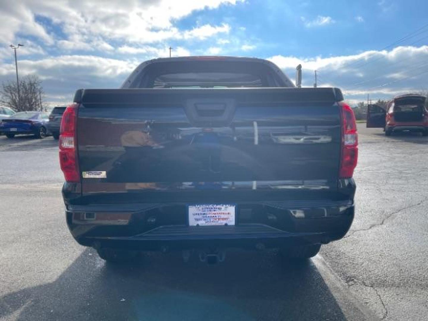 2011 Black Chevrolet Avalanche LTZ 4WD (3GNTKGE30BG) with an 5.3L V8 OHV 16V FFV engine, 4-Speed Automatic transmission, located at 401 Woodman Dr, Riverside, OH, 45431, (937) 908-9800, 39.763779, -84.122063 - Photo#4