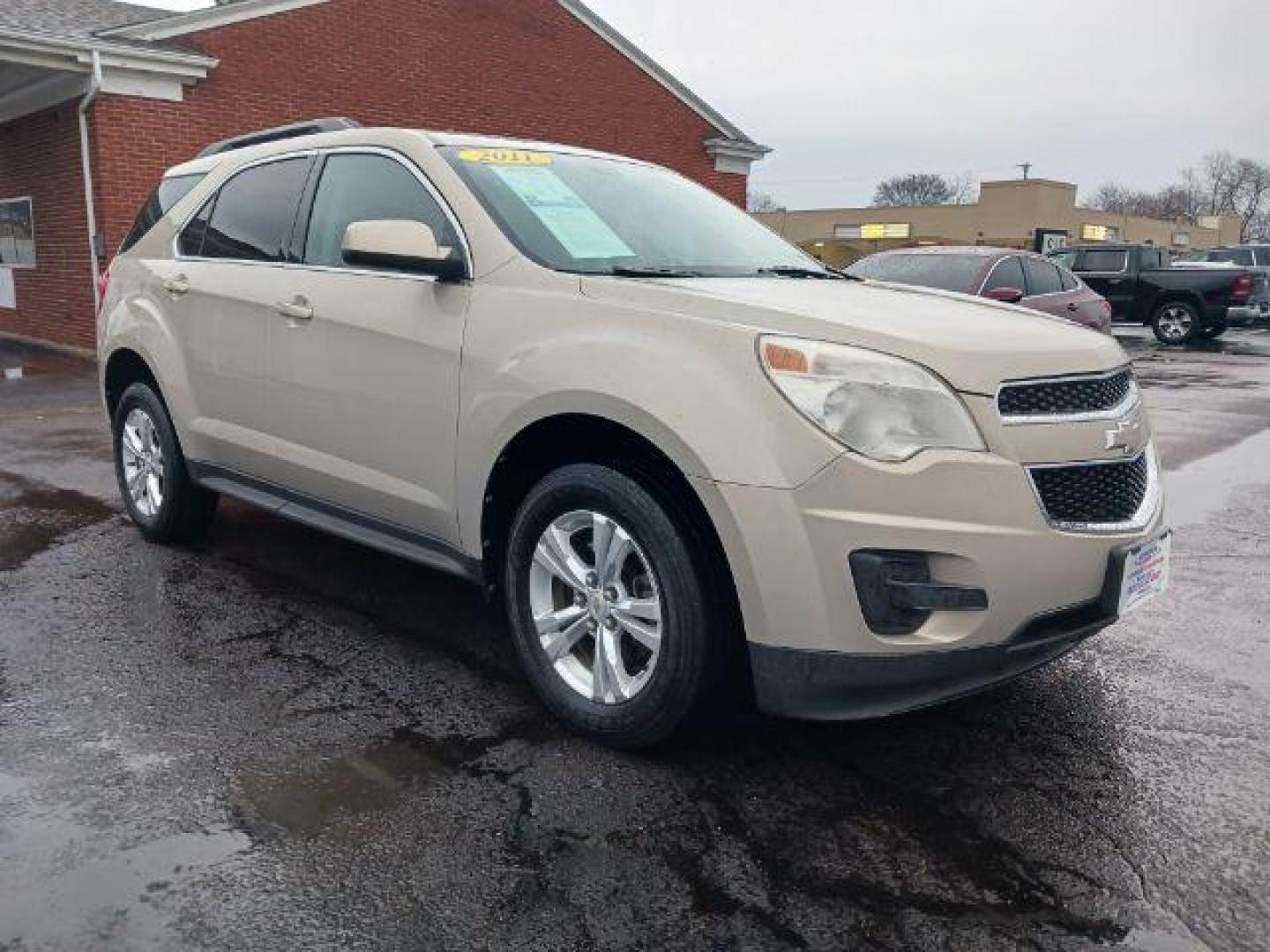 2011 Gold Mist Metallic Chevrolet Equinox 1LT 2WD (2GNALDEC2B1) with an 2.4L L4 DOHC 16V engine, 6-Speed Automatic transmission, located at 1184 Kauffman Ave, Fairborn, OH, 45324, (937) 908-9800, 39.807365, -84.029114 - Photo#0