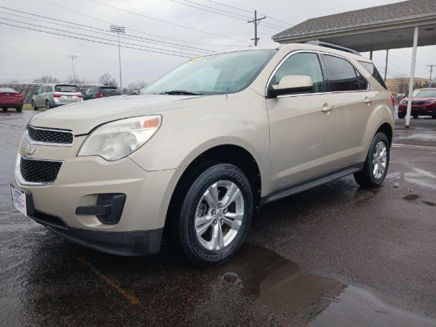 2011 Gold Mist Metallic Chevrolet Equinox 1LT 2WD (2GNALDEC2B1) with an 2.4L L4 DOHC 16V engine, 6-Speed Automatic transmission, located at 1184 Kauffman Ave, Fairborn, OH, 45324, (937) 908-9800, 39.807365, -84.029114 - Photo#2