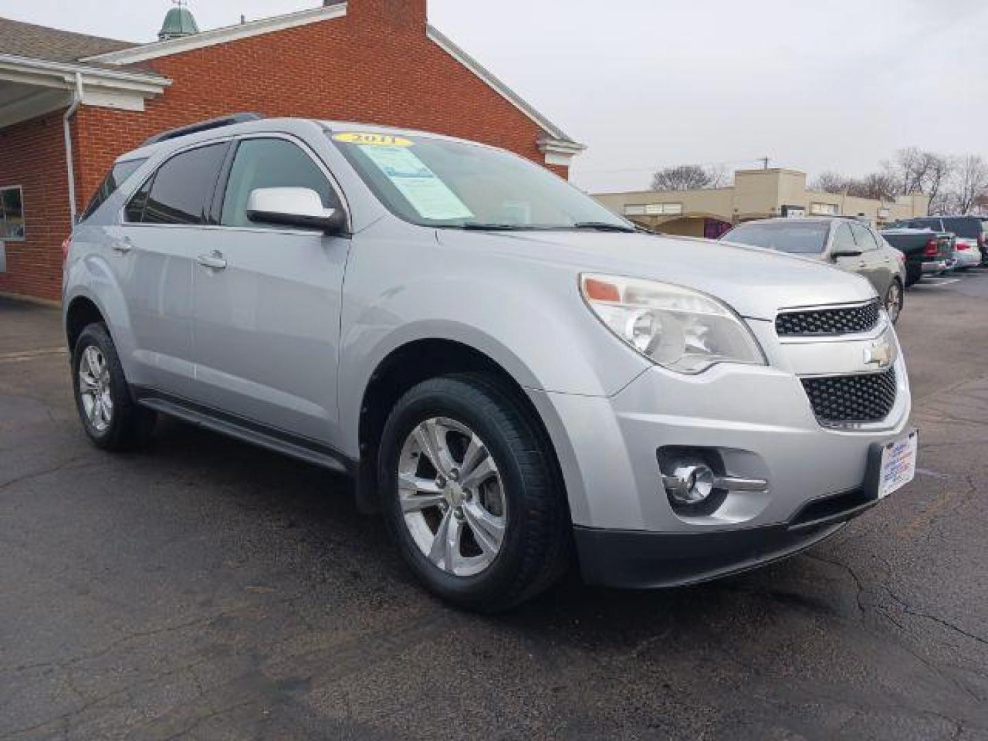 2011 Silver Ice Metallic Chevrolet Equinox 2LT 2WD (2CNALPEC4B6) with an 2.4L L4 DOHC 16V engine, 6-Speed Automatic transmission, located at 1951 S Dayton Lakeview Rd., New Carlisle, OH, 45344, (937) 908-9800, 39.890999, -84.050255 - Photo#0