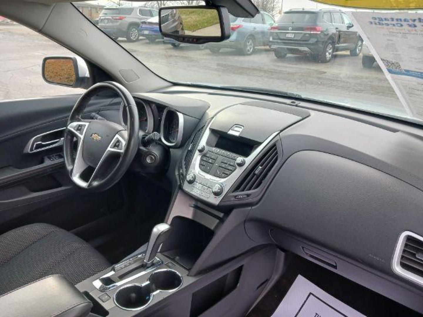 2011 Silver Ice Metallic Chevrolet Equinox 2LT 2WD (2CNALPEC4B6) with an 2.4L L4 DOHC 16V engine, 6-Speed Automatic transmission, located at 1951 S Dayton Lakeview Rd., New Carlisle, OH, 45344, (937) 908-9800, 39.890999, -84.050255 - Photo#8