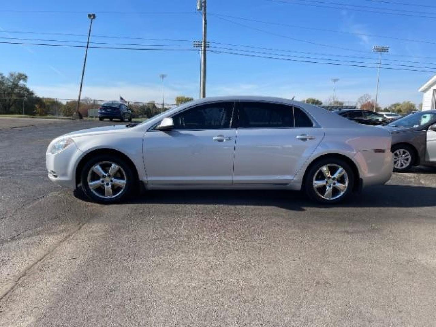 2011 Silver Ice Metallic Chevrolet Malibu 2LT (1G1ZD5E1XBF) with an 2.4L L4 DOHC 16V engine, 6-Speed Automatic transmission, located at 880 E. National Road, Vandalia, OH, 45377, (937) 908-9800, 39.892189, -84.181015 - Photo#3