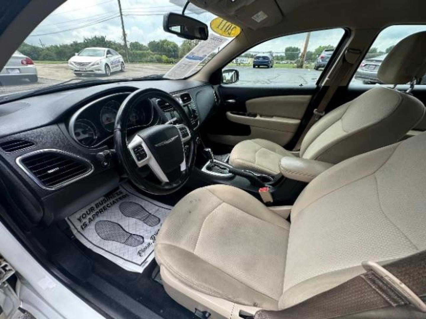 2011 White Gold Chrysler 200 Touring (1C3BC1FB3BN) with an 2.4L L4 DOHC 16V engine, 6-Speed Automatic transmission, located at 4508 South Dixie Dr, Moraine, OH, 45439, (937) 908-9800, 39.690136, -84.216438 - Photo#6