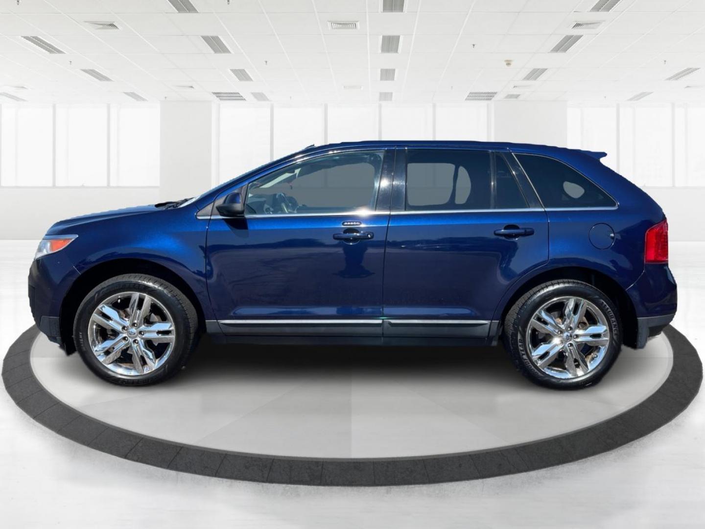 2011 Kona Blue Metallic Ford Edge (2FMDK3KC6BB) with an 3.5L V6 DOHC 24V engine, 6-Speed Automatic transmission, located at 880 E. National Road, Vandalia, OH, 45377, (937) 908-9800, 39.892189, -84.181015 - Photo#5