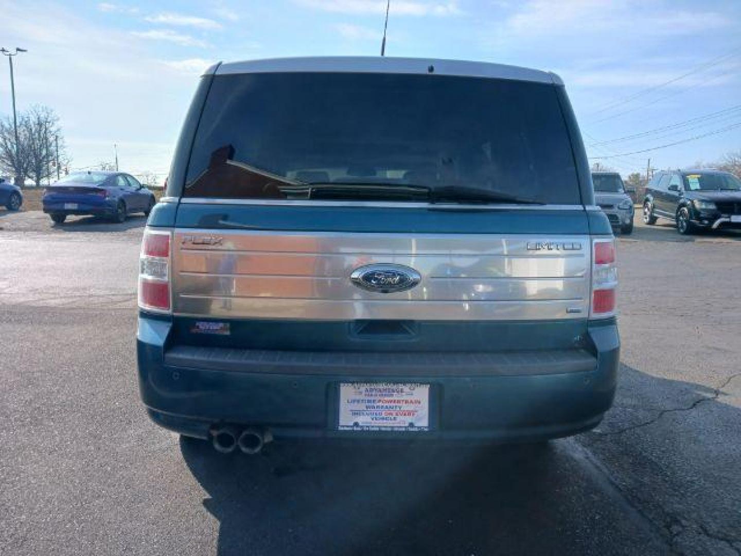 2011 Earth Metallic Ford Flex Limited AWD (2FMHK6DC9BB) with an 3.5L V6 DOHC 24V engine, 6-Speed Automatic Overdrive transmission, located at 1184 Kauffman Ave, Fairborn, OH, 45324, (937) 908-9800, 39.807365, -84.029114 - Photo#5