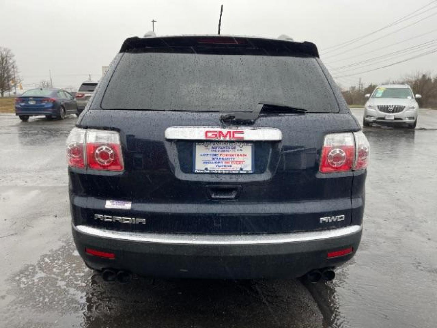 2011 Dark Blue Metallic GMC Acadia SLE-1 AWD (1GKKVNED3BJ) with an 3.6L V6 DOHC 24V engine, 6-Speed Automatic transmission, located at 4508 South Dixie Dr, Moraine, OH, 45439, (937) 908-9800, 39.690136, -84.216438 - Photo#3