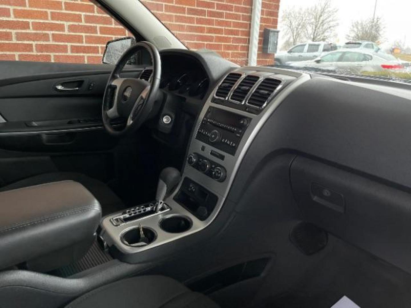 2011 Dark Blue Metallic GMC Acadia SLE-1 AWD (1GKKVNED3BJ) with an 3.6L V6 DOHC 24V engine, 6-Speed Automatic transmission, located at 4508 South Dixie Dr, Moraine, OH, 45439, (937) 908-9800, 39.690136, -84.216438 - Photo#8