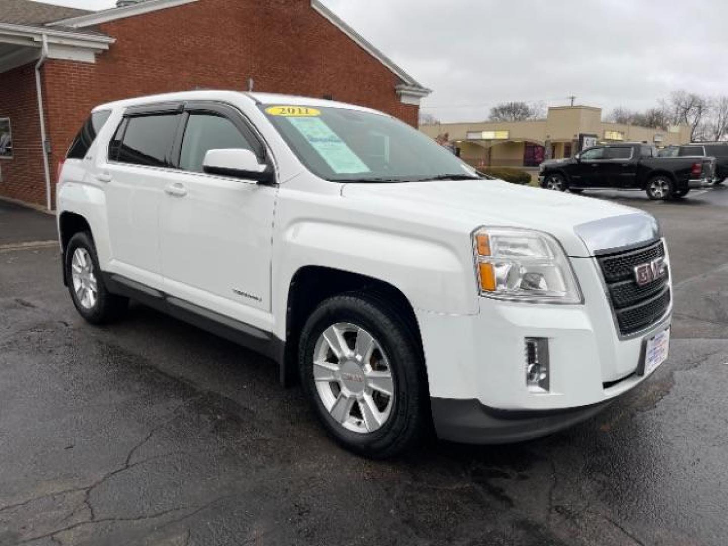 2011 Olympic White GMC Terrain SLE1 FWD (2CTALMEC7B6) with an 2.4L L4 DOHC 16V engine, 6-Speed Automatic transmission, located at 1951 S Dayton Lakeview Rd., New Carlisle, OH, 45344, (937) 908-9800, 39.890999, -84.050255 - Photo#0