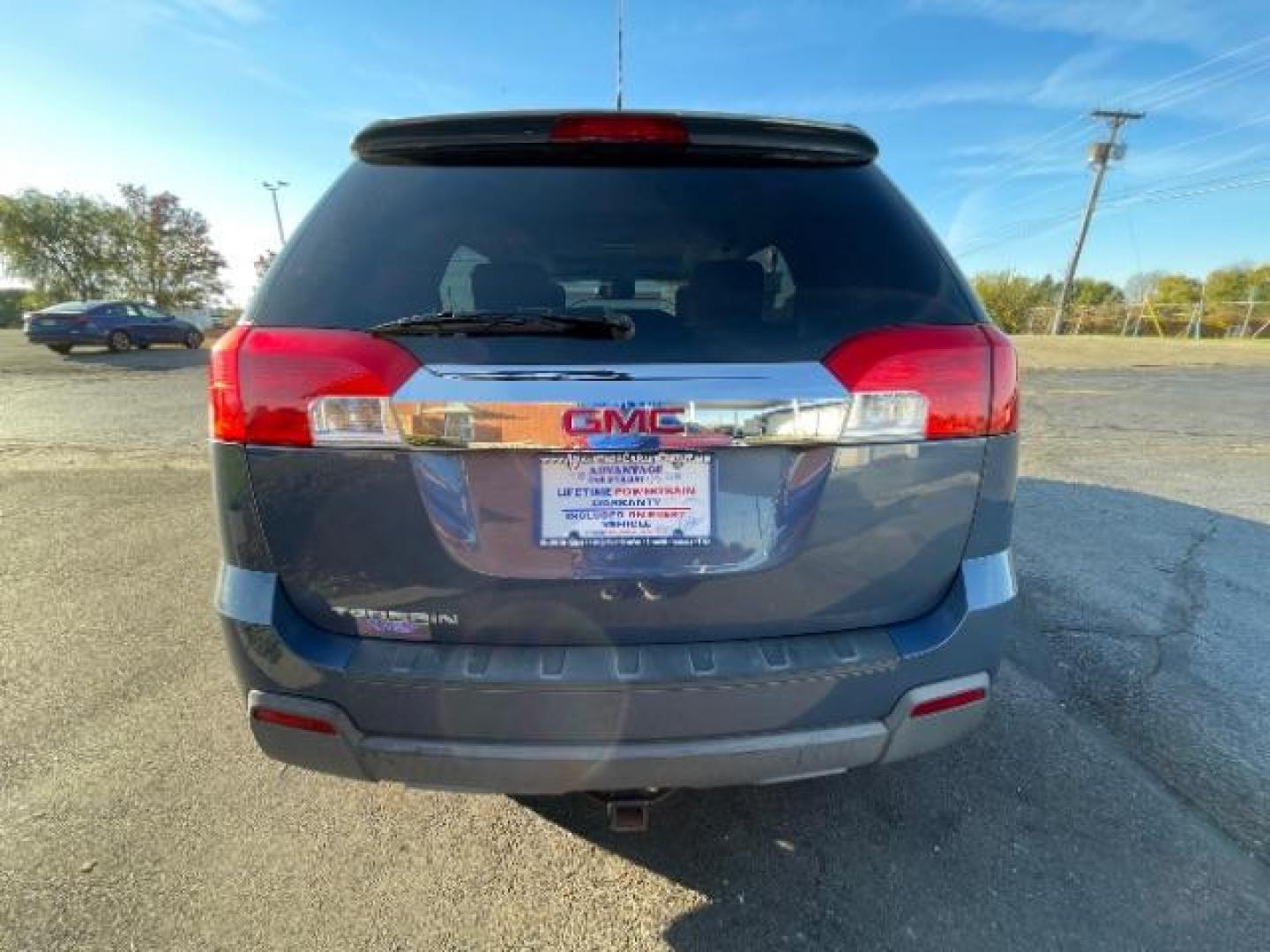 2011 Steel Blue Metallic /Jet Black Cloth Interior GMC Terrain SLE2 FWD (2CTALSEC6B6) with an 2.4L L4 DOHC 16V engine, 6-Speed Automatic transmission, located at 4508 South Dixie Dr, Moraine, OH, 45439, (937) 908-9800, 39.690136, -84.216438 - Photo#4