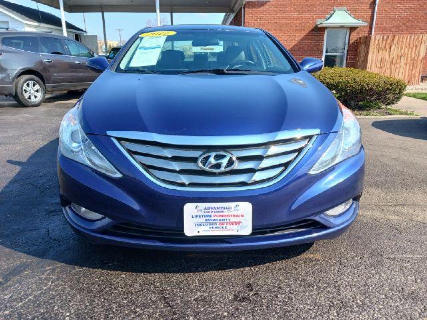 2011 Pacific Blue Pearl Hyundai Sonata SE Auto (5NPEC4AC6BH) with an 2.4L L4 DOHC 16V engine, 6-Speed Automatic transmission, located at 880 E. National Road, Vandalia, OH, 45377, (937) 908-9800, 39.892189, -84.181015 - Photo#1