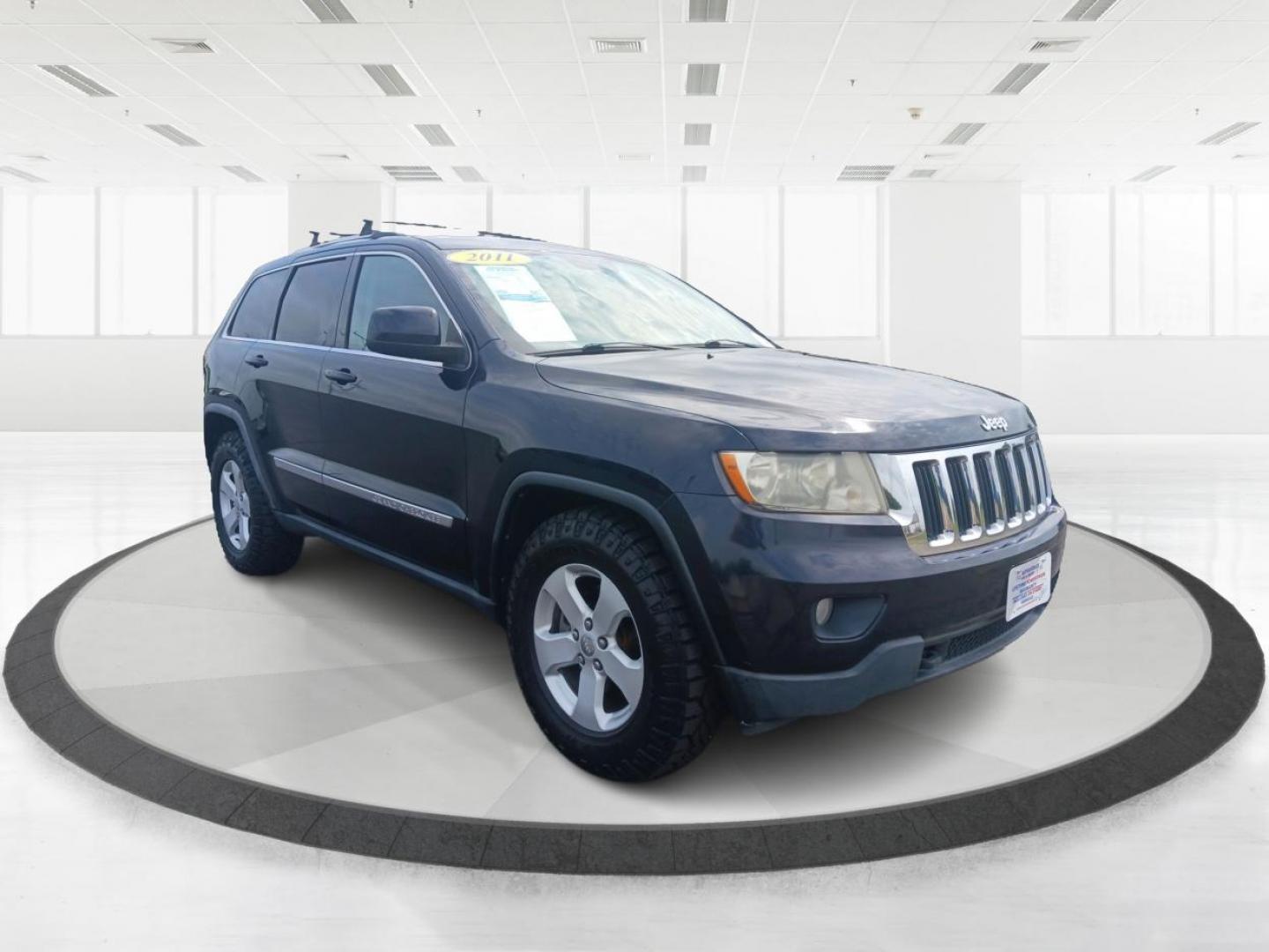 2011 Blue Jeep Grand Cherokee (1J4RR4GT1BC) with an 5.7L V8 OHV 16V engine, 5-Speed Automatic transmission, located at 1951 S Dayton Lakeview Rd., New Carlisle, OH, 45344, (937) 908-9800, 39.890999, -84.050255 - Photo#0