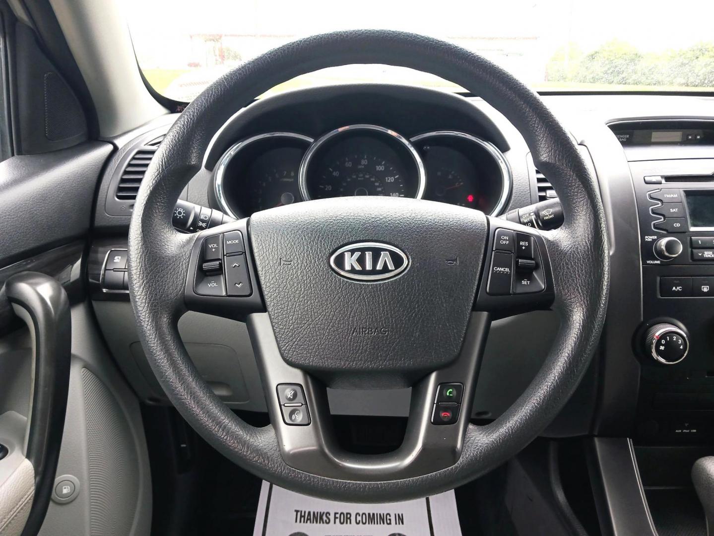 2011 Titanium Silver Kia Sorento LX 2WD (5XYKT3A18BG) with an 2.4L L4 DOHC 16V engine, 6-Speed Automatic transmission, located at 1099 N County Rd 25A, OH, 45373, (937) 908-9800, 40.057079, -84.212883 - Photo#15