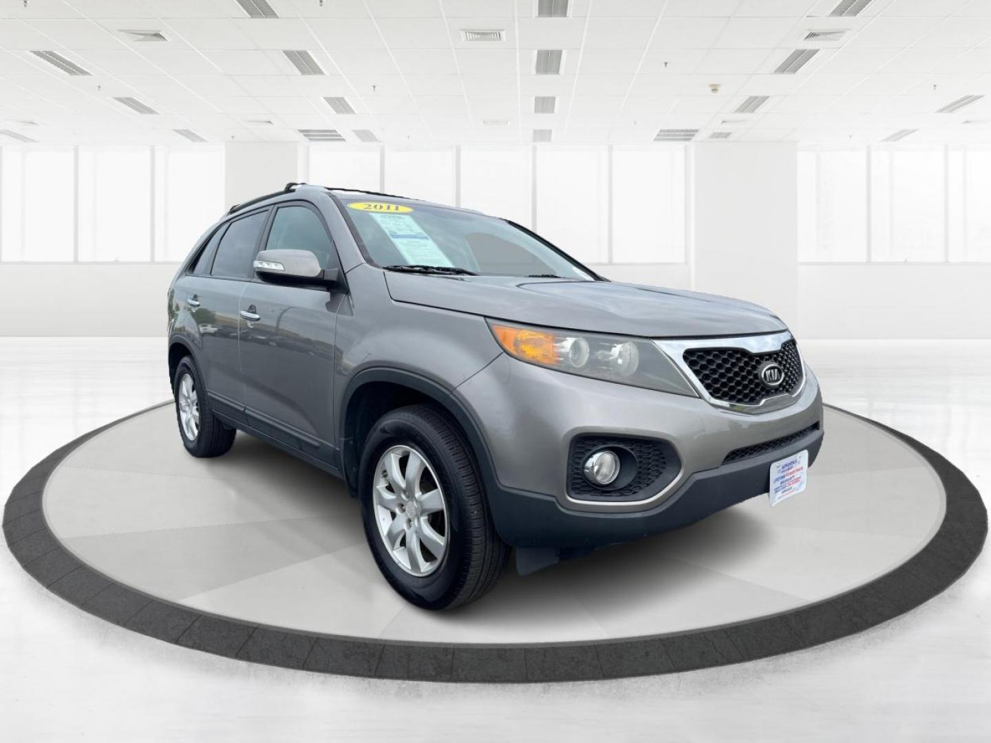 2011 Gray Kia Sorento LX 2WD (5XYKT4A15BG) with an 2.4L L4 DOHC 16V engine, 6-Speed Automatic transmission, located at 1099 N County Rd 25A, OH, 45373, (937) 908-9800, 40.057079, -84.212883 - Photo#0