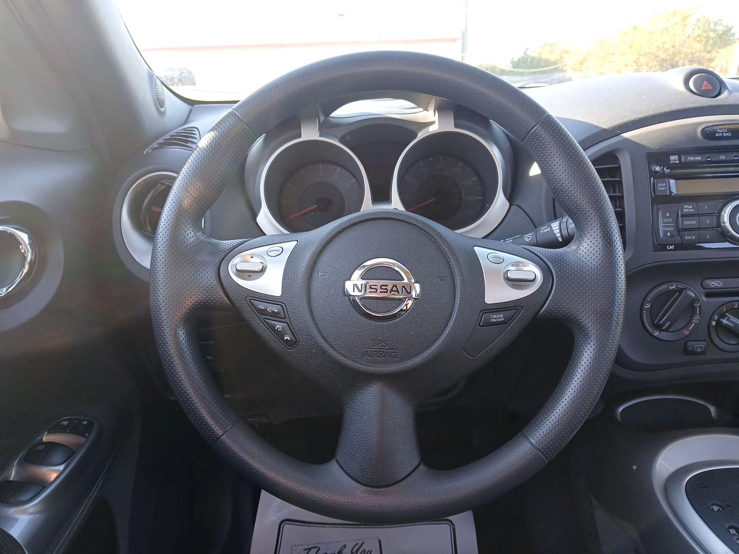 2011 White Pearl Nissan Juke S FWD (JN8AF5MR9BT) with an 1.6L L4 DOHC 16V engine, CVT transmission, located at 1951 S Dayton Lakeview Rd., New Carlisle, OH, 45344, (937) 908-9800, 39.890999, -84.050255 - Photo#15