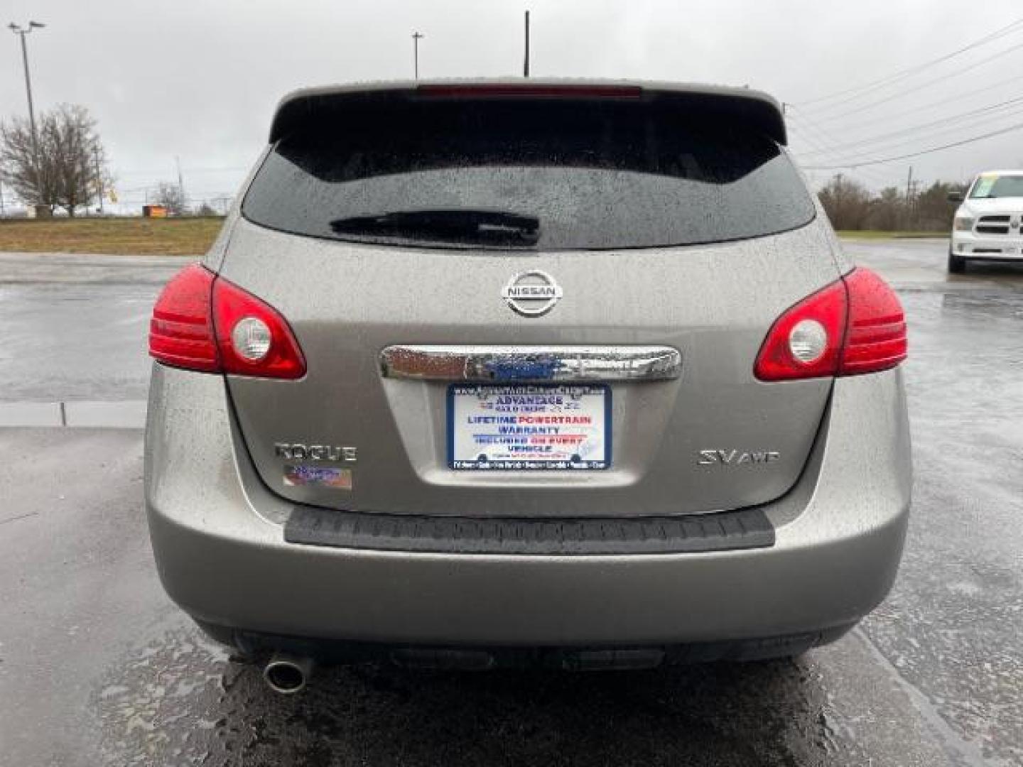 2011 Platinum Graphite Metallic Nissan Rogue SV AWD (JN8AS5MV7BW) with an 2.5L L4 DOHC 16V engine, Continuously Variable Transmission transmission, located at 1230 East Main St, Xenia, OH, 45385, (937) 908-9800, 39.687321, -83.910294 - Photo#3