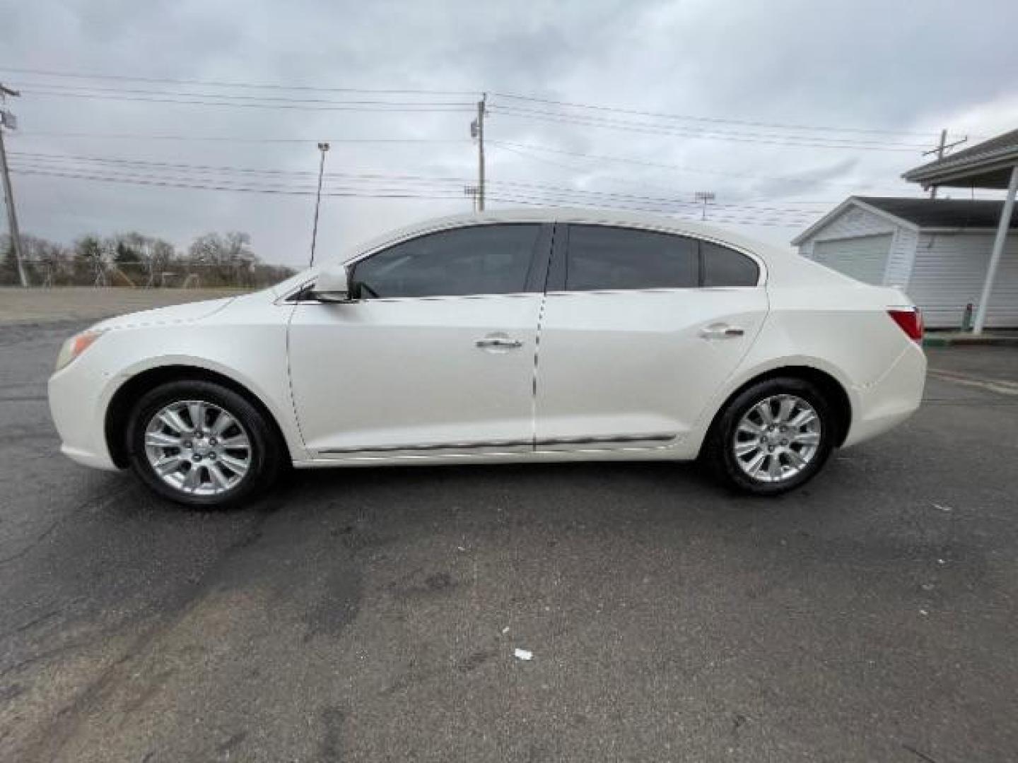 2012 Summit White Buick LaCrosse Leather Package (1G4GC5ER0CF) with an 2.4L L4 DOHC 16V engine, 6-Speed Automatic transmission, located at 1230 East Main St, Xenia, OH, 45385, (937) 908-9800, 39.687321, -83.910294 - Photo#4