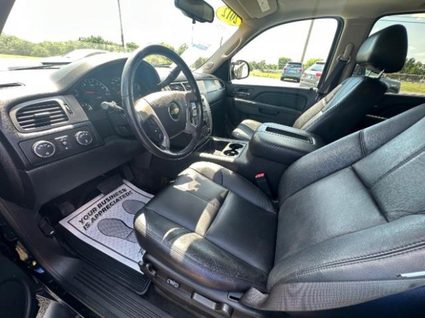 2012 Black Chevrolet Avalanche LT 4WD (3GNTKFE73CG) with an 5.3L V8 OHV 16V FFV engine, 4-Speed Automatic transmission, located at 1951 S Dayton Lakeview Rd., New Carlisle, OH, 45344, (937) 908-9800, 39.890999, -84.050255 - Photo#6