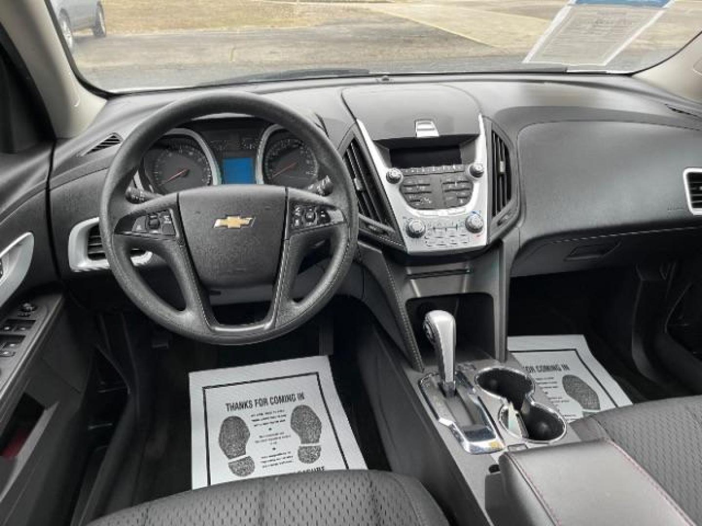 2012 Silver Ice Metallic Chevrolet Equinox LS 2WD (2GNALBEK4C1) with an 2.4L L4 DOHC 16V engine, 6-Speed Automatic transmission, located at 1230 East Main St, Xenia, OH, 45385, (937) 908-9800, 39.687321, -83.910294 - Photo#6