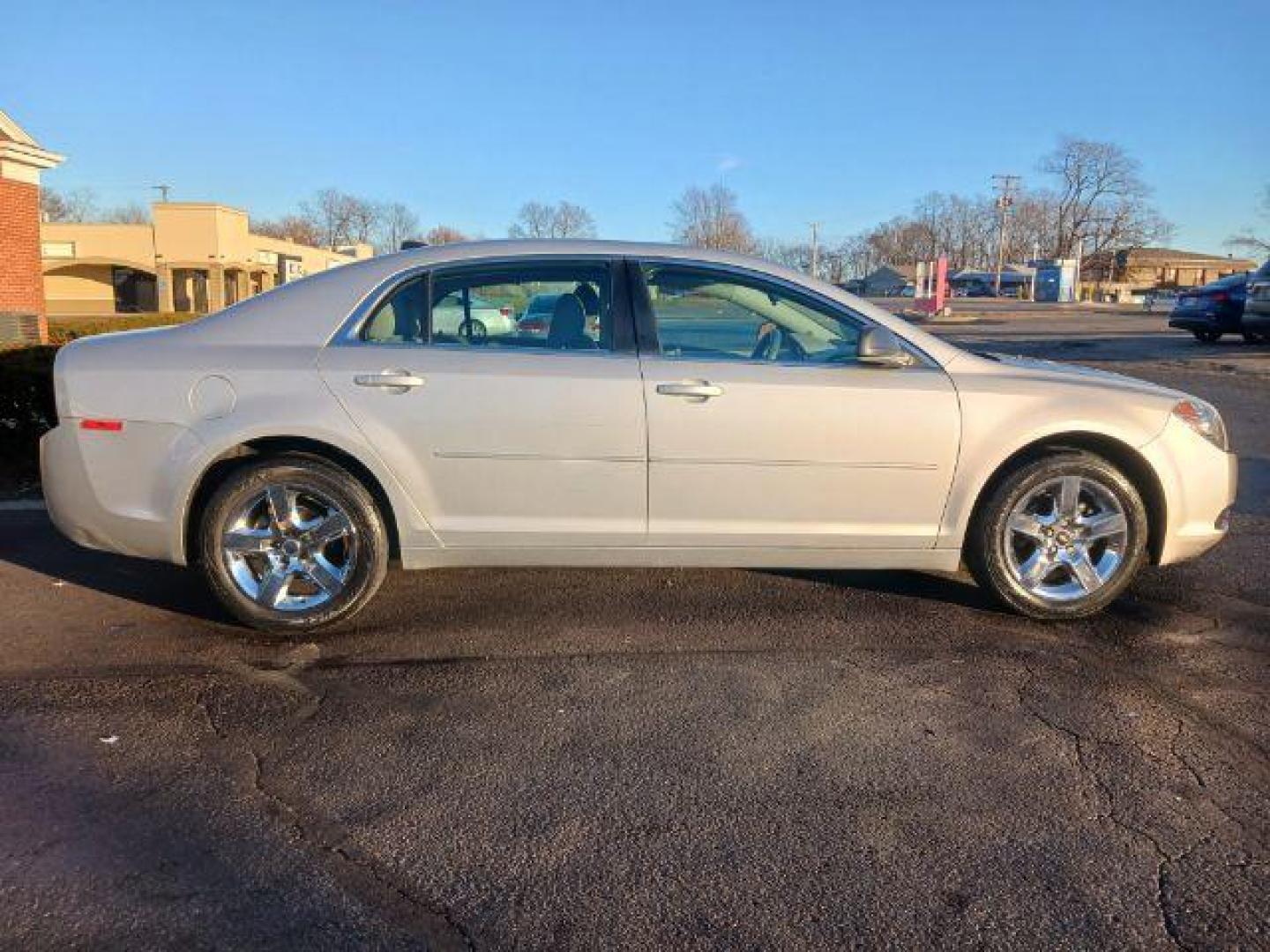 2012 Silver Chevrolet Malibu Fleet (1G1ZA5EU1CF) with an 2.4L L4 DOHC 16V FFV engine, 6-Speed Automatic transmission, located at 1230 East Main St, Xenia, OH, 45385, (937) 908-9800, 39.687321, -83.910294 - Photo#4