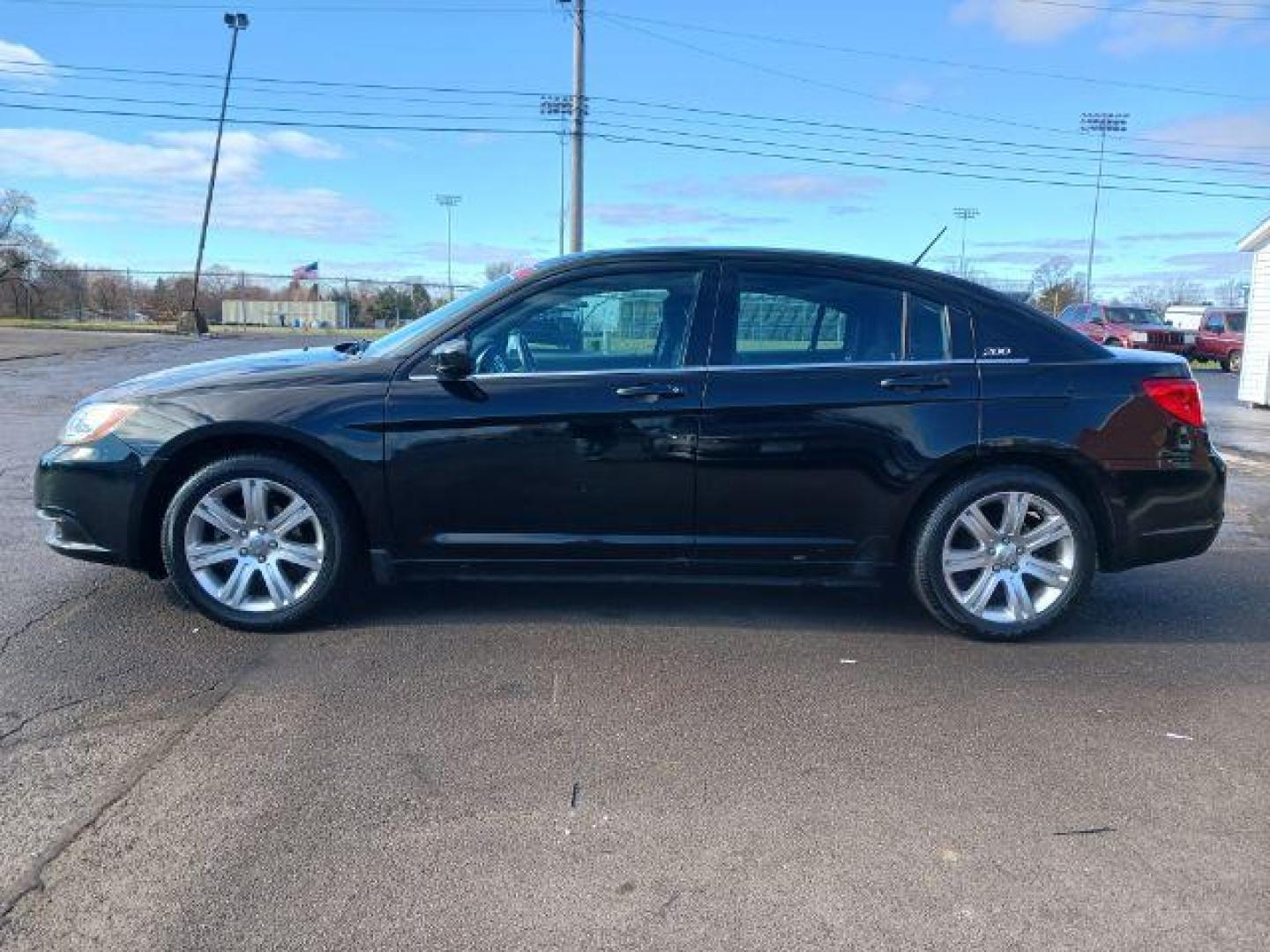 2012 Chrysler 200 Touring (1C3CCBBB4CN) with an 2.4L L4 DOHC 16V engine, 6-Speed Automatic transmission, located at 1951 S Dayton Lakeview Rd., New Carlisle, OH, 45344, (937) 908-9800, 39.890999, -84.050255 - 2012 Chrysler 200 Touring - Photo#16