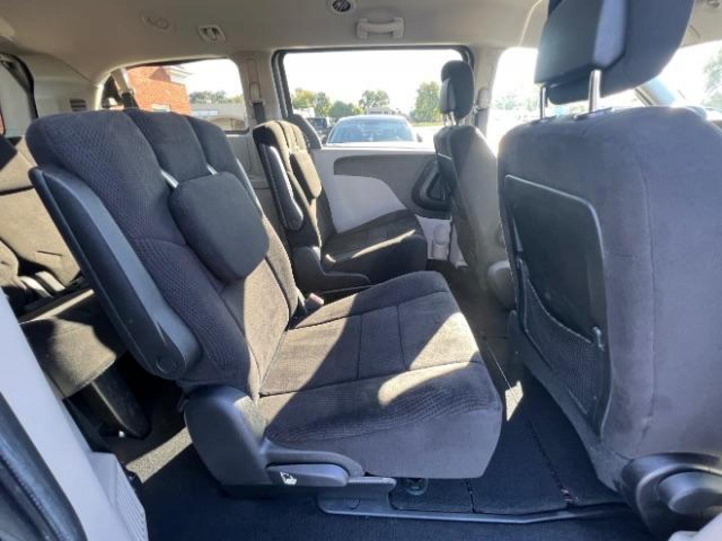 2012 Bright Silver Metallic Dodge Grand Caravan SXT (2C4RDGCG8CR) with an 3.6L V6 DOHC 24V engine, 6-Speed Automatic transmission, located at 4508 South Dixie Dr, Moraine, OH, 45439, (937) 908-9800, 39.690136, -84.216438 - Photo#9