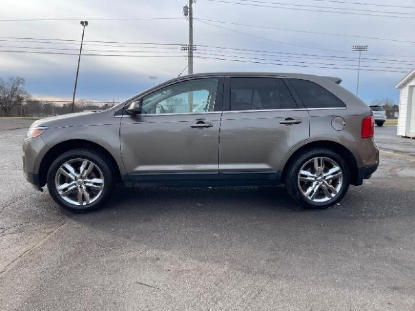 2012 Mineral Gray Metallic Ford Edge Limited AWD (2FMDK4KC7CB) with an 3.5L V6 DOHC 24V engine, 6-Speed Automatic transmission, located at 1099 N County Rd 25A, OH, 45373, (937) 908-9800, 40.057079, -84.212883 - Photo#2