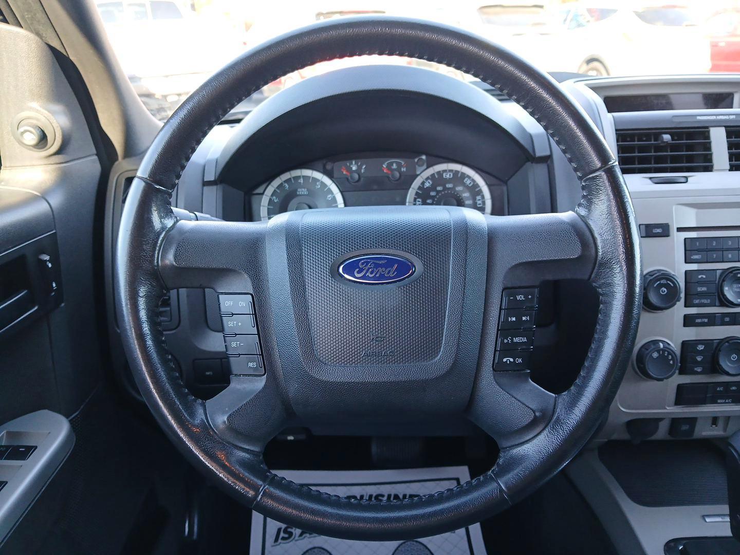 2012 Blue Flame Metallic Ford Escape XLT FWD (1FMCU0DG1CK) with an 3.0L V6 DOHC 24V engine, 6-Speed Automatic transmission, located at 1951 S Dayton Lakeview Rd., New Carlisle, OH, 45344, (937) 908-9800, 39.890999, -84.050255 - Photo#15