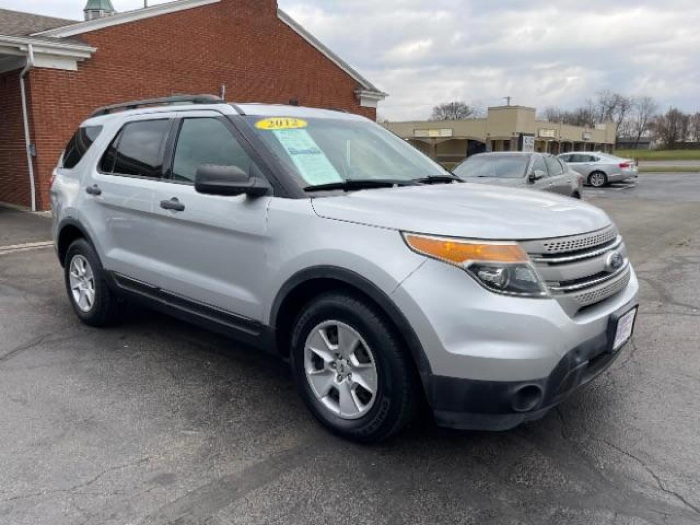 2012 Ingot Silver Metallic Ford Explorer Base FWD (1FMHK7B86CG) with an 3.5L V6 DOHC 24V engine, 6-Speed Automatic transmission, located at 1184 Kauffman Ave, Fairborn, OH, 45324, (937) 908-9800, 39.807365, -84.029114 - Photo#0