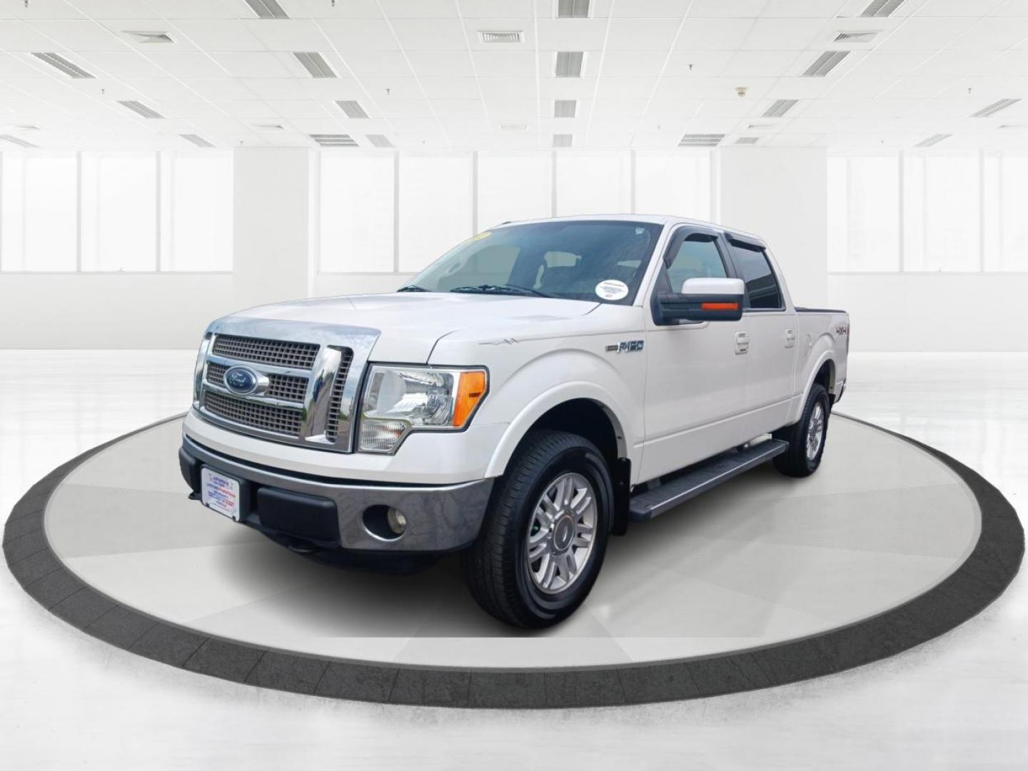 2012 White Platinum Metallic Tricoat Ford F-150 Lariat SuperCrew 5.5-ft. Bed 4WD (1FTFW1EFXCF) with an 5.0L V8 engine, 6-Speed Automatic transmission, located at 4508 South Dixie Dr, Moraine, OH, 45439, (937) 908-9800, 39.690136, -84.216438 - Photo#7