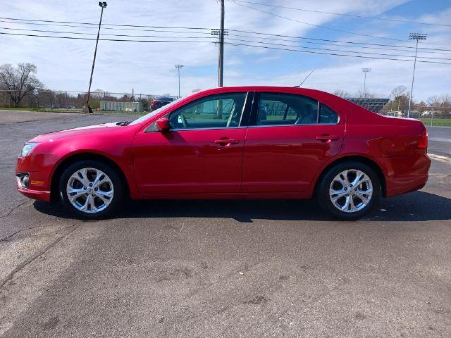 2012 Ford Fusion SE (3FAHP0HA2CR) with an 2.5L L4 DOHC 16V engine, located at 1951 S Dayton Lakeview Rd., New Carlisle, OH, 45344, (937) 908-9800, 39.890999, -84.050255 - 2012 Ford Fusion SE - Photo#16