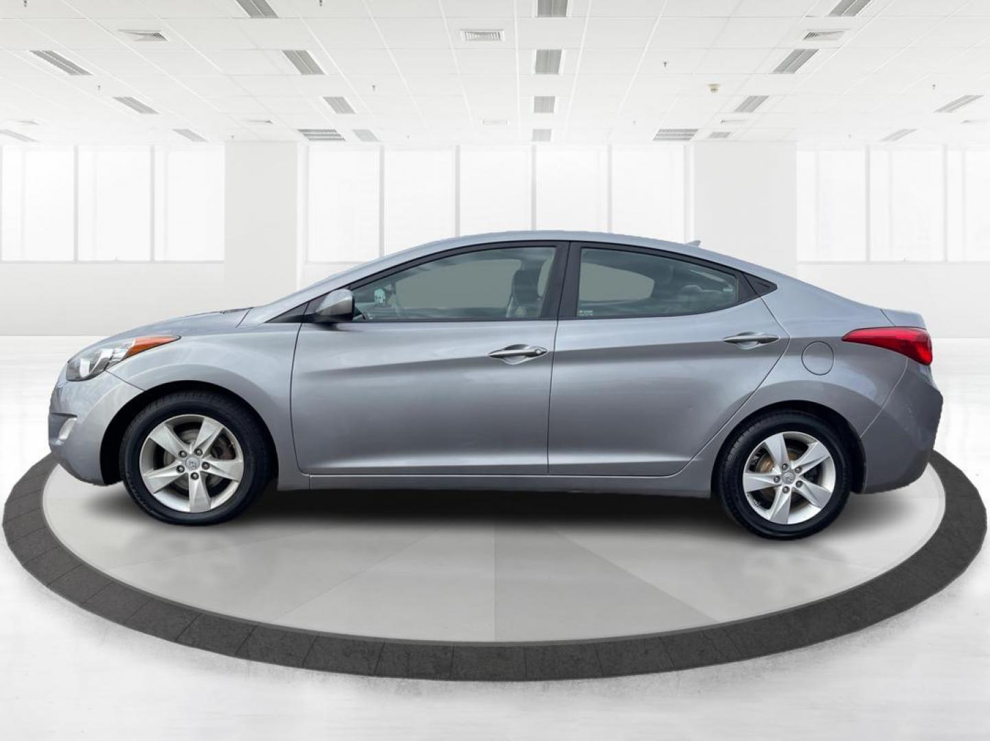 2012 Harbor Gray Metallic Hyundai Elantra GLS A/T (KMHDH4AE3CU) with an 1.8L L4 DOHC 16V engine, 6-Speed Automatic transmission, located at 8750 N County Rd 25A, Piqua, OH, 45356, (937) 908-9800, 40.164391, -84.232513 - 2012 Hyundai Elantra GLS A/T - Photo#5