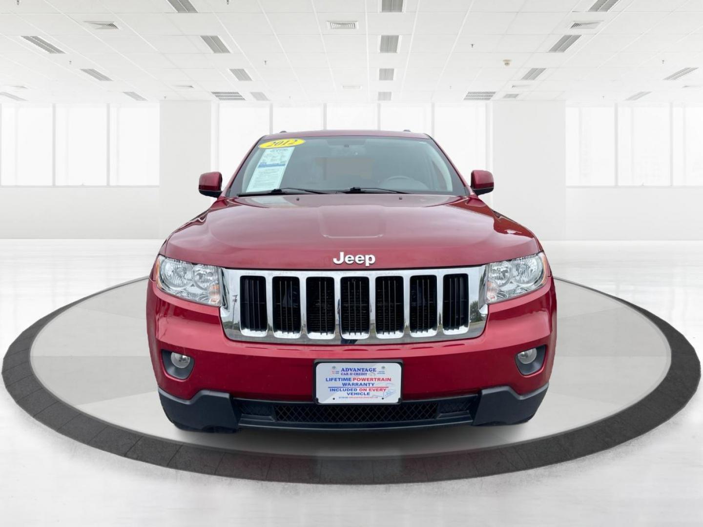 2012 Deep Cherry Red Crystal Pearl Jeep Grand Cherokee Laredo 4WD (1C4RJFAG6CC) with an 3.6L V6 DOHC 24V engine, 5-Speed Automatic transmission, located at 1230 East Main St, Xenia, OH, 45385, (937) 908-9800, 39.687321, -83.910294 - Photo#6