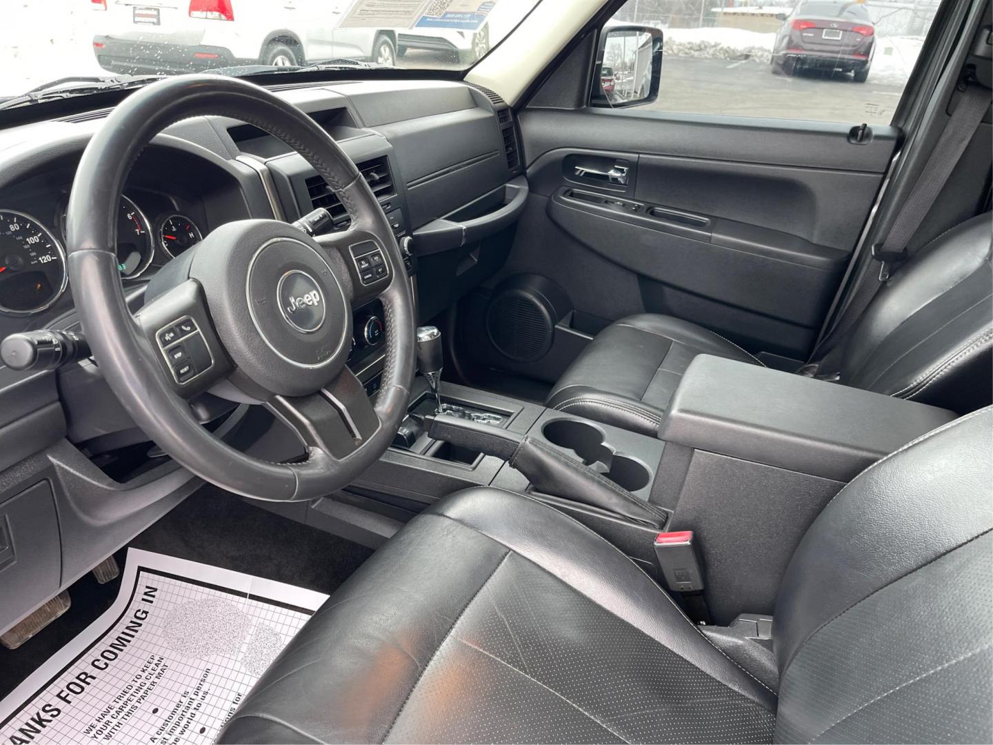 2012 Jeep Liberty Sport 4WD (1C4PJMAK8CW) with an 3.7L V6 SOHC 12V engine, 4-Speed Automatic transmission, located at 1184 Kauffman Ave, Fairborn, OH, 45324, (937) 908-9800, 39.807072, -84.030914 - 2012 Jeep Liberty Sport 4WD - Photo#8