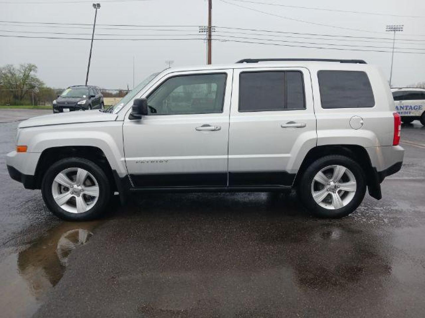 2012 Bright Silver Metallic Jeep Patriot Sport 2WD (1C4NJPBBXCD) with an 2.4L L4 DOHC 16V engine, located at 880 E. National Road, Vandalia, OH, 45377, (937) 908-9800, 39.892189, -84.181015 - Photo#3