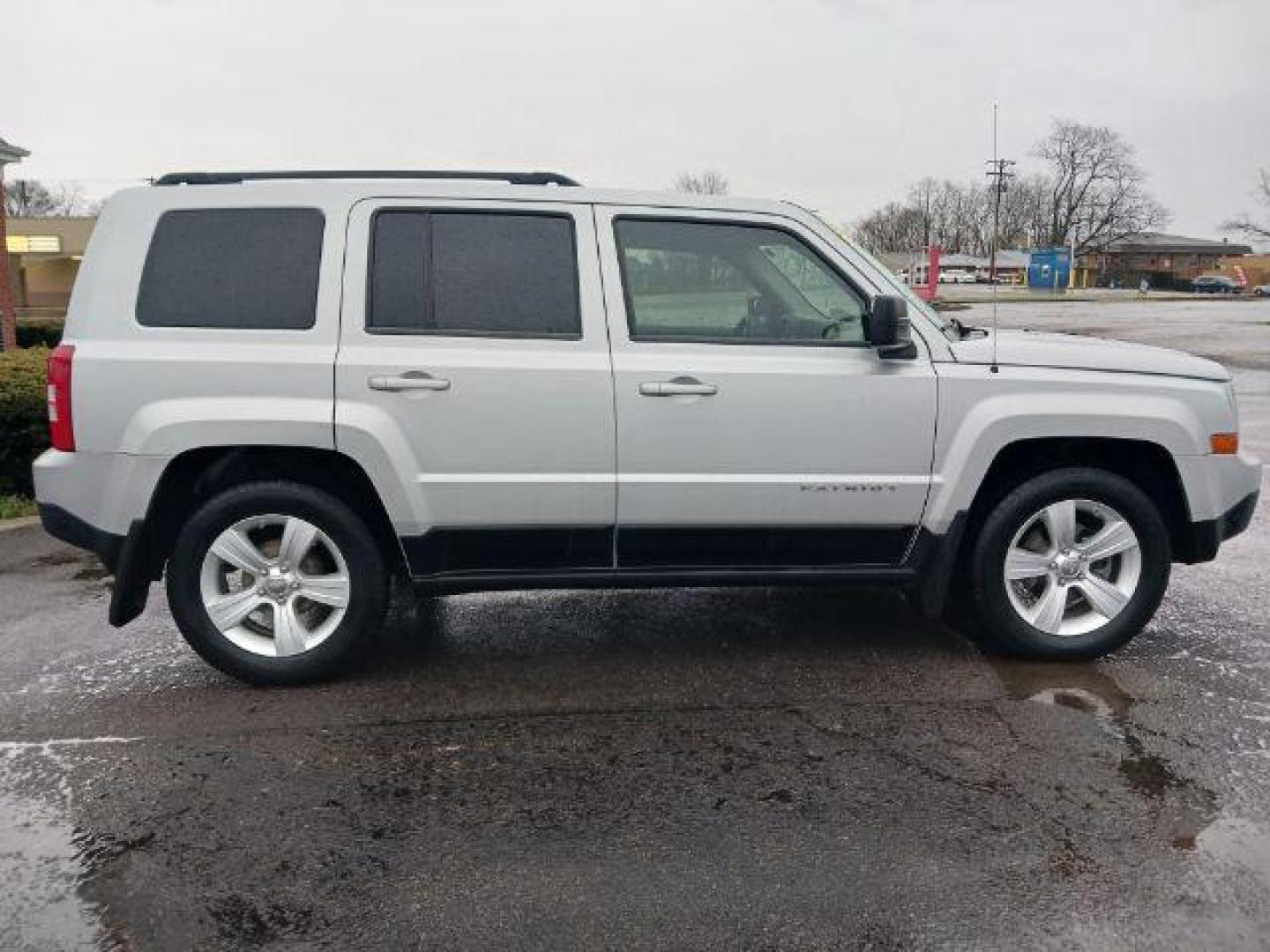 2012 Bright Silver Metallic Jeep Patriot Sport 2WD (1C4NJPBBXCD) with an 2.4L L4 DOHC 16V engine, located at 880 E. National Road, Vandalia, OH, 45377, (937) 908-9800, 39.892189, -84.181015 - Photo#4