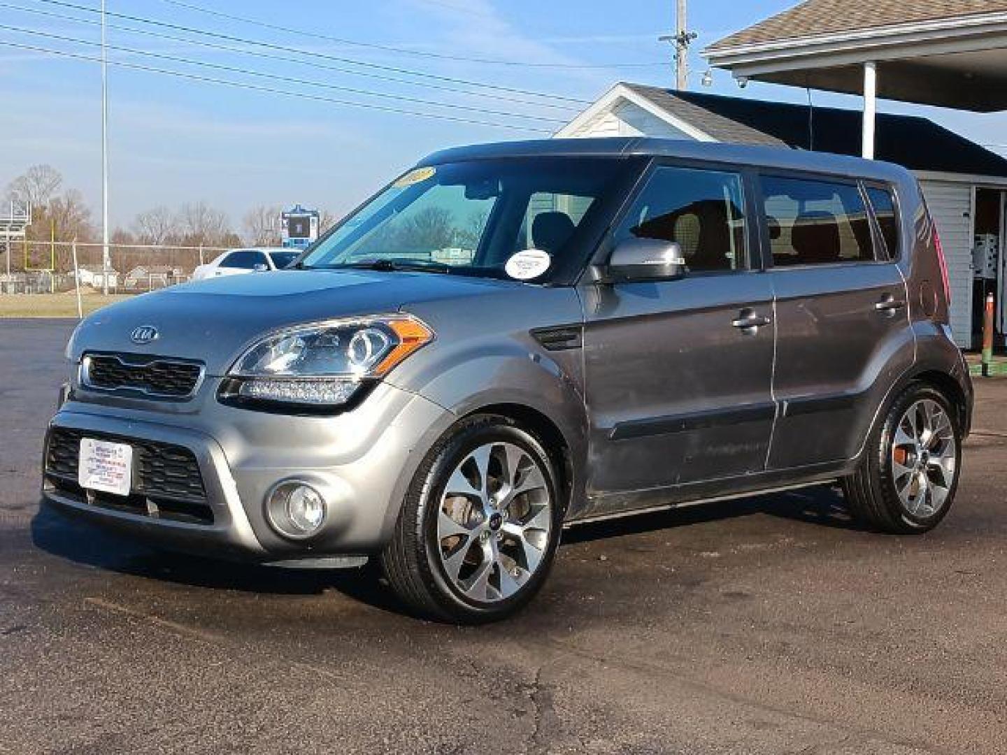 2012 Shadow Metallic Kia Soul ! (KNDJT2A68C7) with an 2.0L L4 DOHC 16V engine, located at 1099 N County Rd 25A, OH, 45373, (937) 908-9800, 40.057079, -84.212883 - Photo#2