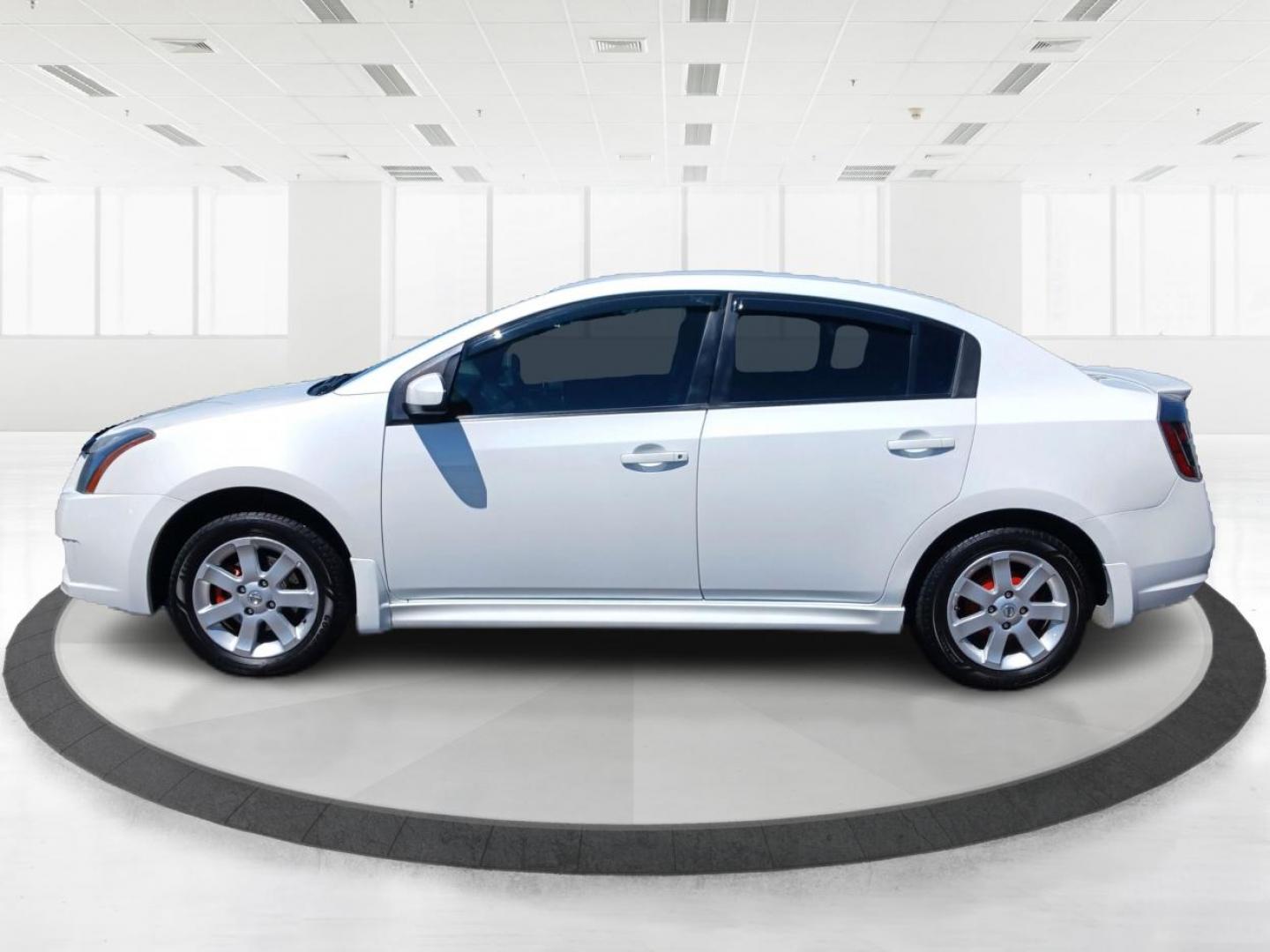 2012 Aspen White Pearl Nissan Sentra 2.0 SR (3N1AB6AP6CL) with an 2.0L L4 DOHC 16V engine, Continuously Variable Transmission transmission, located at 1099 N County Rd 25A, OH, 45373, (937) 908-9800, 40.057079, -84.212883 - Photo#5