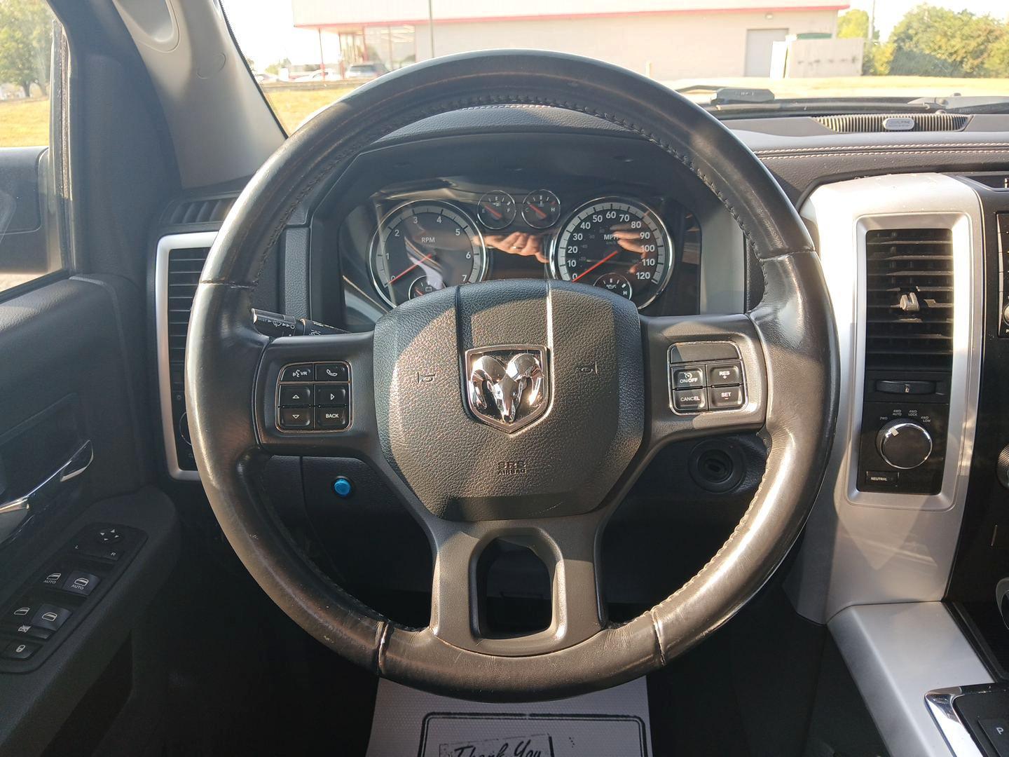 2012 True Blue Pearl RAM 1500 Sport Quad Cab 4WD (1C6RD7HT2CS) with an 5.7L V8 OHV 16V engine, 6-Speed Automatic transmission, located at 4508 South Dixie Dr, Moraine, OH, 45439, (937) 908-9800, 39.690136, -84.216438 - Photo#15