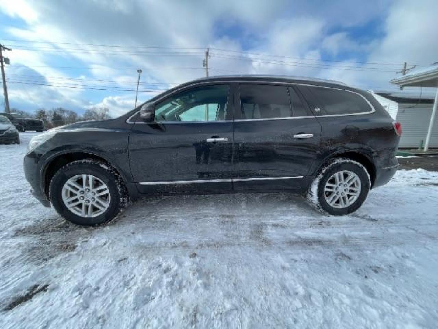 2013 Carbon Black Metallic Buick Enclave Convenience FWD (5GAKRBKD0DJ) with an 3.6L V6 DOHC 24V engine, 6-Speed Automatic Overdrive transmission, located at 1951 S Dayton Lakeview Rd., New Carlisle, OH, 45344, (937) 908-9800, 39.890999, -84.050255 - Photo#4