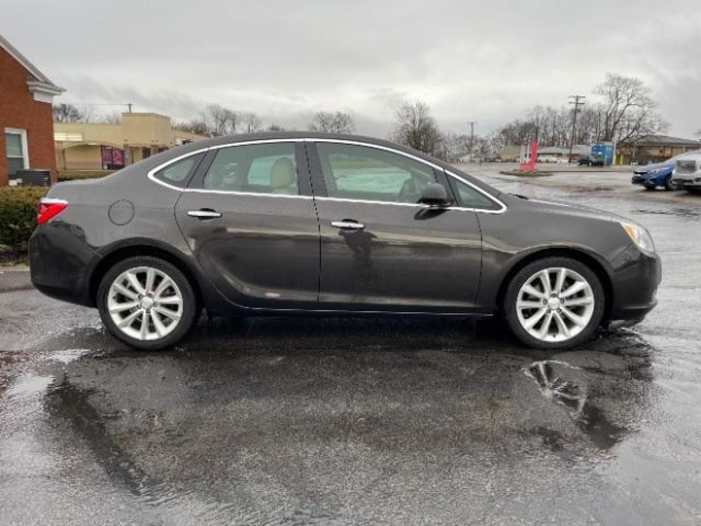 2013 Cyber Gray Metallic Buick Verano Base (1G4PP5SK6D4) with an 2.4L L4 DOHC 16V FFV engine, 6-Speed Automatic transmission, located at 1951 S Dayton Lakeview Rd., New Carlisle, OH, 45344, (937) 908-9800, 39.890999, -84.050255 - Photo#3