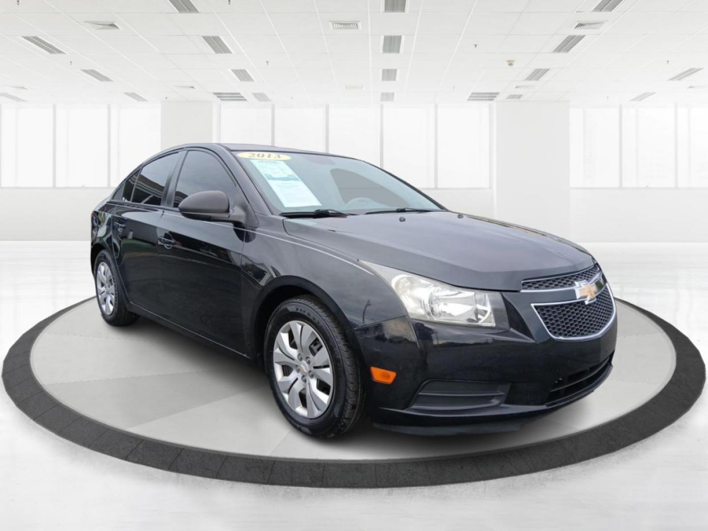 2013 Black Granite Metallic Chevrolet Cruze LS Auto (1G1PA5SH8D7) with an 1.8L L4 DOHC 16V FFV engine, 6-Speed Automatic transmission, located at 1951 S Dayton Lakeview Rd., New Carlisle, OH, 45344, (937) 908-9800, 39.890999, -84.050255 - Photo#5