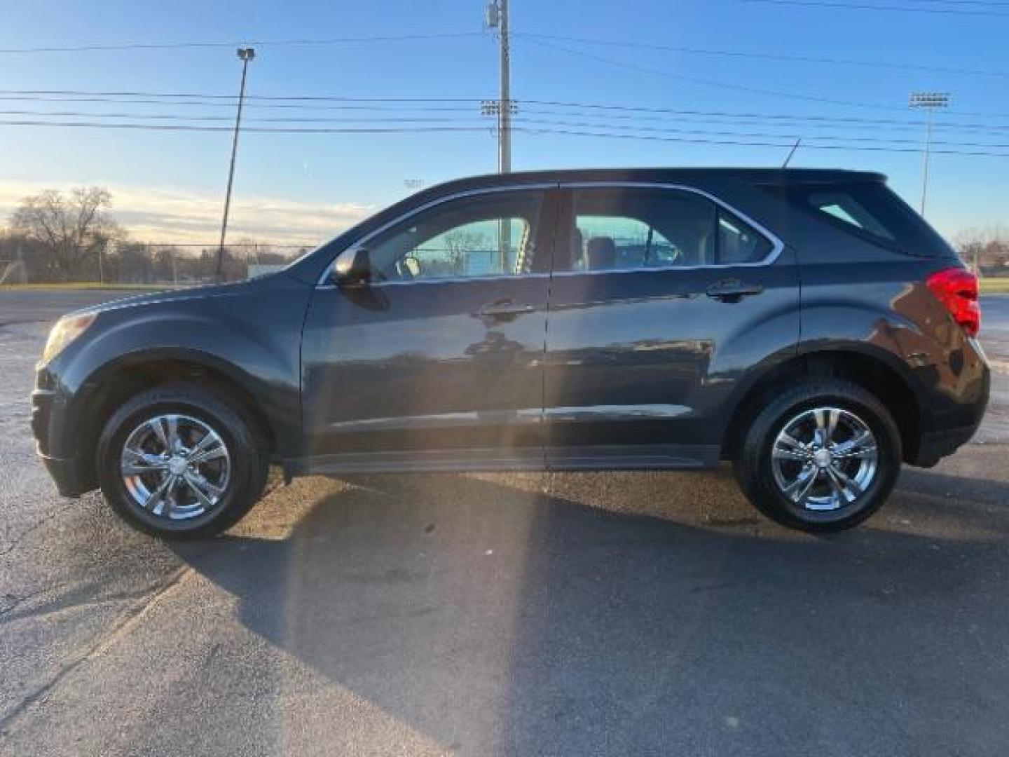 2013 Black Chevrolet Equinox LS 2WD (2GNALBEK6D1) with an 2.4L L4 DOHC 16V engine, 6-Speed Automatic transmission, located at 1951 S Dayton Lakeview Rd., New Carlisle, OH, 45344, (937) 908-9800, 39.890999, -84.050255 - Photo#2